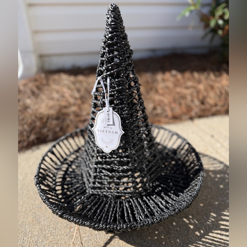 Black Seagrass Witch Hats - Set of 2 - NWT - Picture 7 of 14